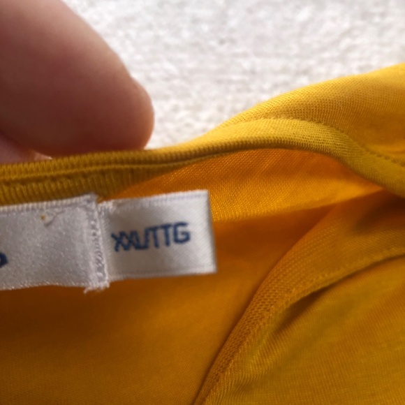 Ricki’s XX-large mustard coloured long sleeve top, nice v-neck, like new or new - Picture 3 of 5